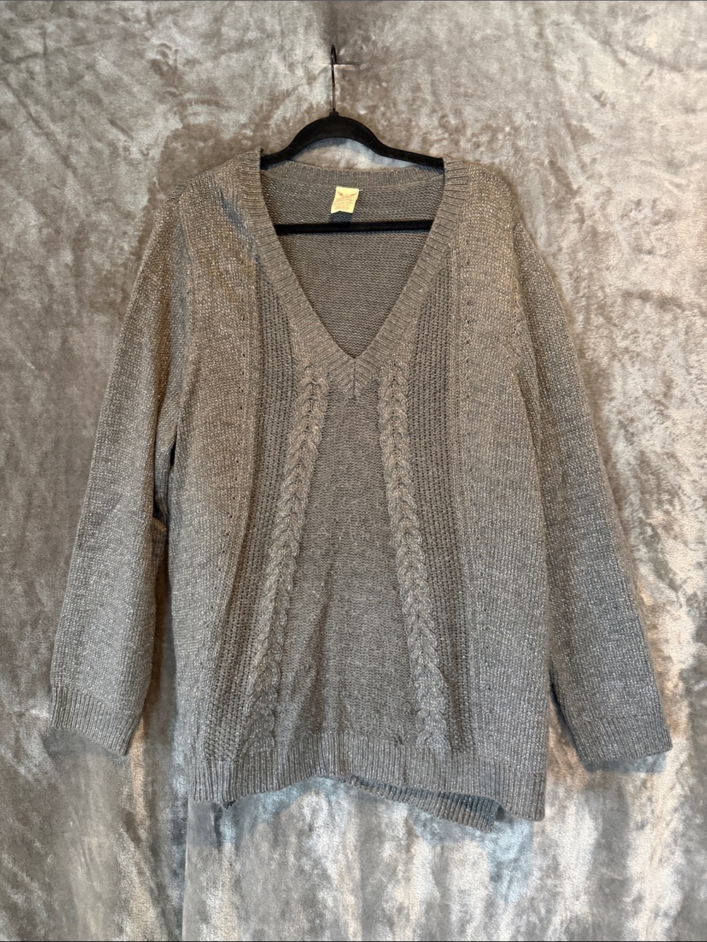 Faded Glory Gray V-Neck Cable Knit Sweater